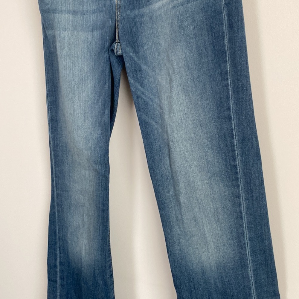 Levi’s Bootcut Totally Shaping Jeans - Picture 8 of 12